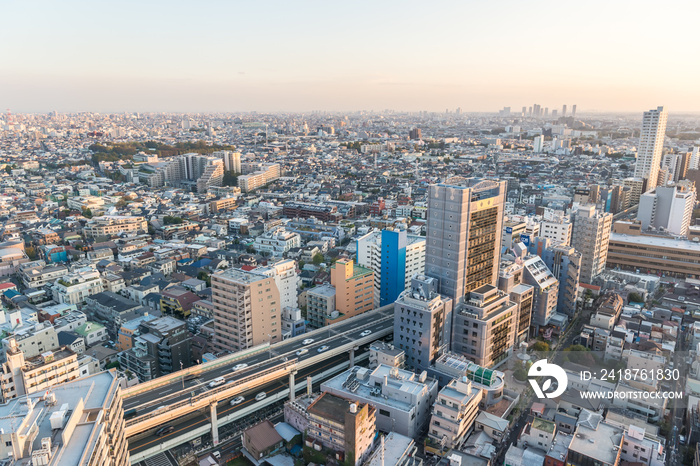 東京都世田谷区三軒茶屋から見る東京の夕景