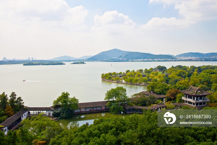 江苏省无锡太湖湖畔--蠡湖景观