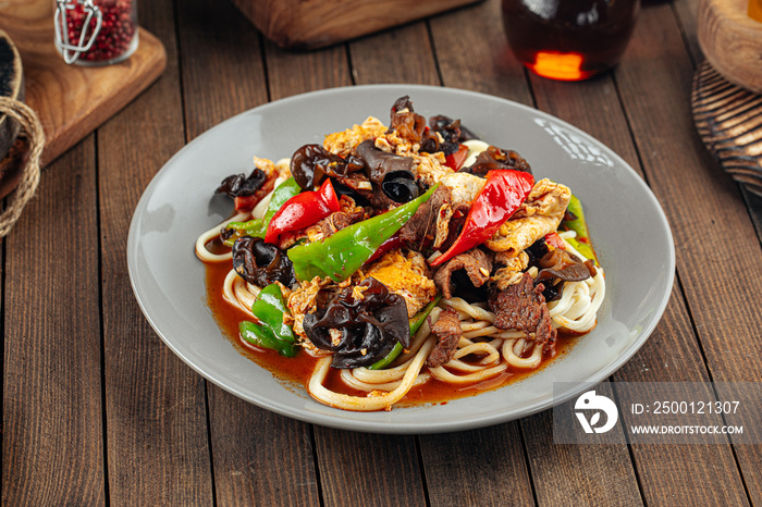 Uyghur dish guiru lagman noodles with ear mushrooms