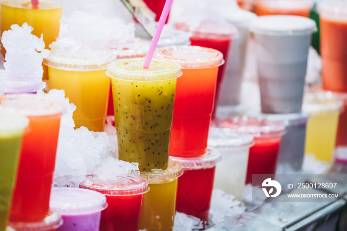 Jus de fruits pressés, smoothies du marché la Boqueria, Barcelone