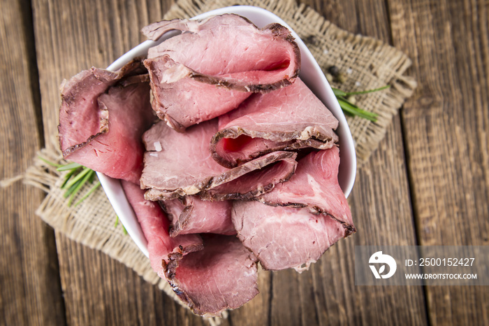 Sliced Roastbeef (selective focus)