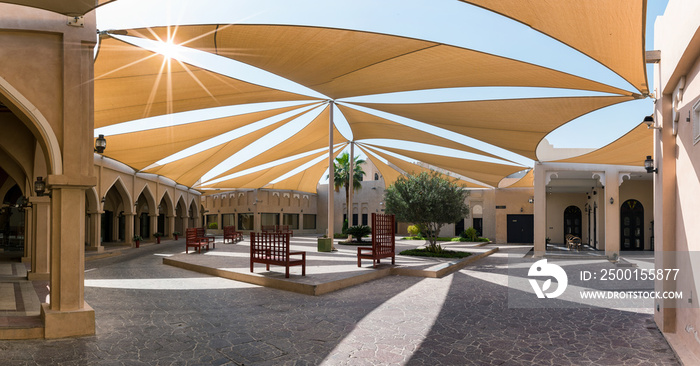 Öffentlicher Platz im traditionellem Dorf Katara Kulturzentrum in Doha, Katar