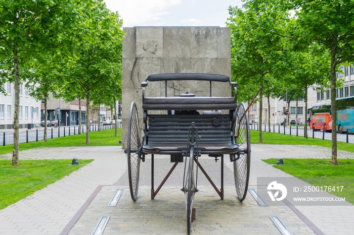 Benz-Denkmal Mannheim