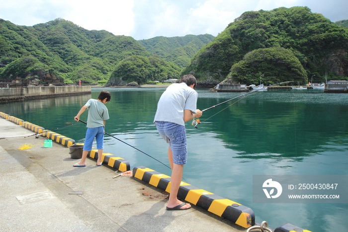 田舎で魚釣り