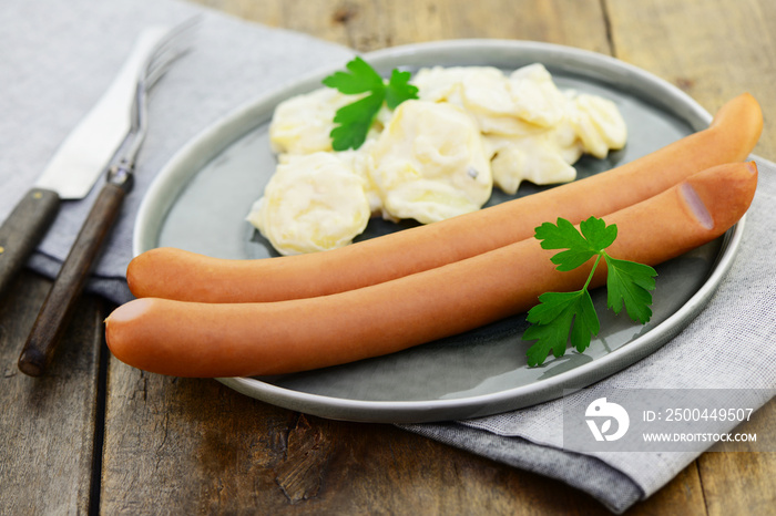 Wiener Würstchen mit Kartoffelsalat