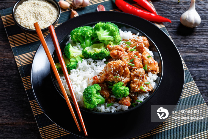 General Tso’s Chicken with rice in a bowl