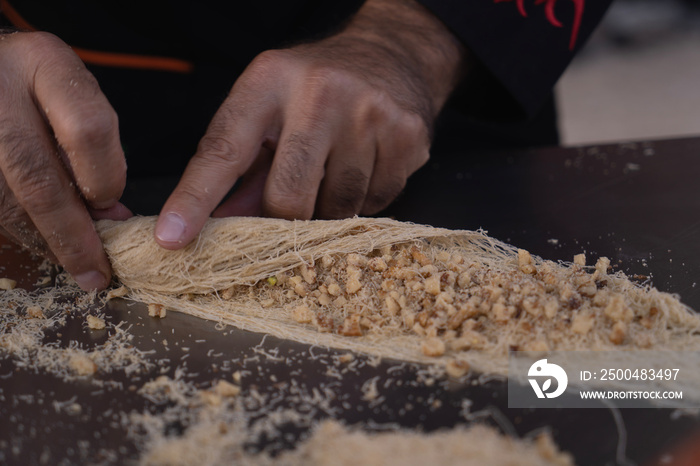 Rolling kadayıf dough 2