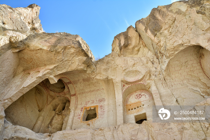 土耳其涅夫谢希尔卡帕多西亚戈雷姆露天博物馆的古代洞穴教堂