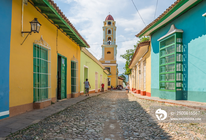 Trinidad Altstadt Zentrum mit Blick auf den Glockenturm in Kuba