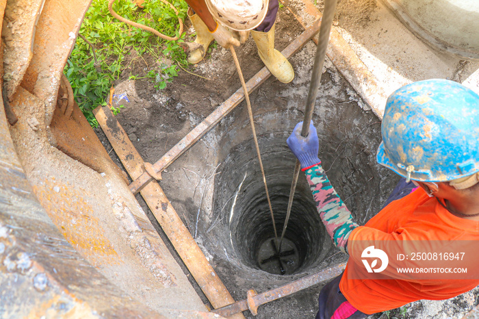 Water Well Drilling, Dig a well for water, Inside The Well, Groundwater hole drilling machine, boreholes, Deep pit in the ground