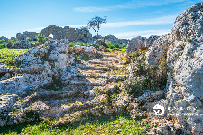 The ancient city of Lyrboton Kome, located in the Kepez on a hill in Varsak, discovered in 1910, an important olive oil production center in the region and had close ties to Perge, Antalya