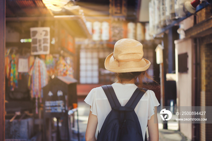 京都観光 女性 旅行者