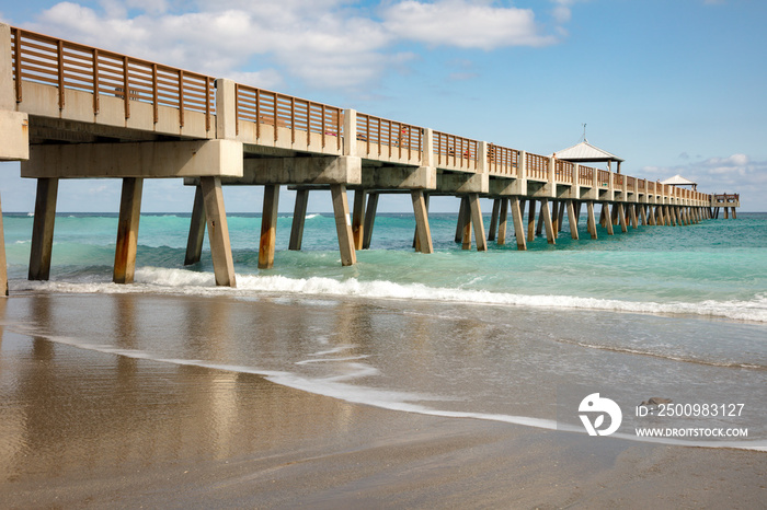 Juno Beach Pier