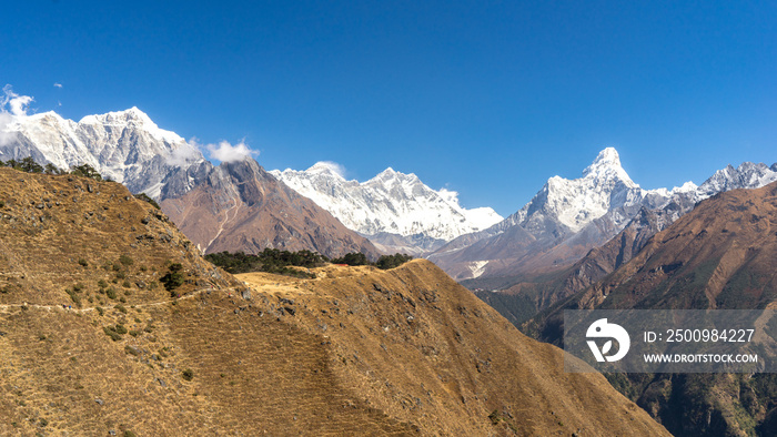 Panoramic views of the Everest range, Landscape in the himalayas, Everest base camp trek, Everest Hotel viewpoint, Namche Bazar viewpoint, trekking in Nepal, beautiful scenery in the mountains