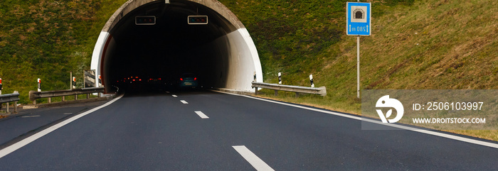 瑞士公路上的隧道，在瑞士公路上行驶