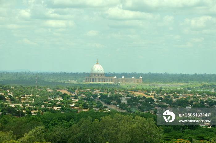 Basilique Notre-Dame-de-la-Paix à Yamoussoukro