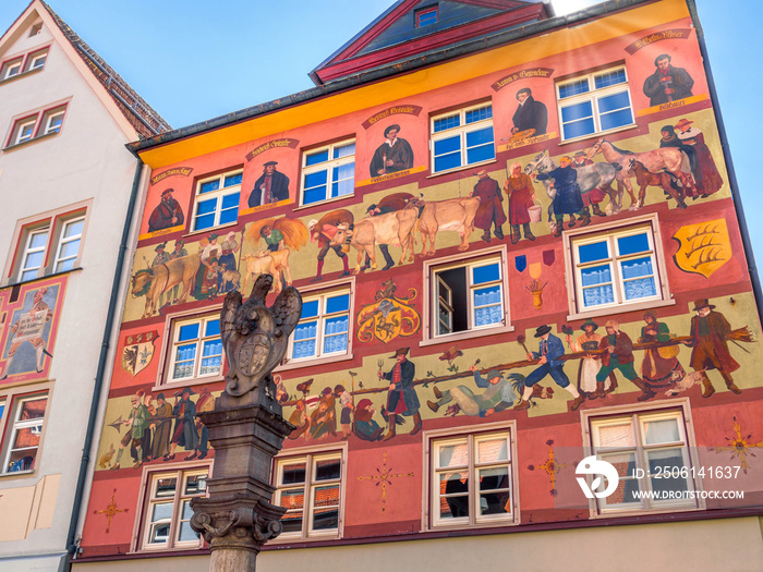 Bunt bemalte Hausfassade, Wangen im Allgäu, Baden-Württemberg, Deutschland