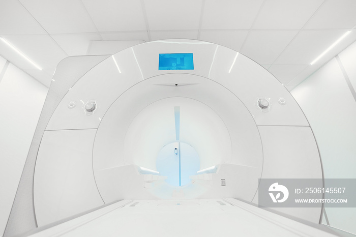 MRI-医院的磁共振成像扫描设备。医疗设备和医疗保健。CT-C