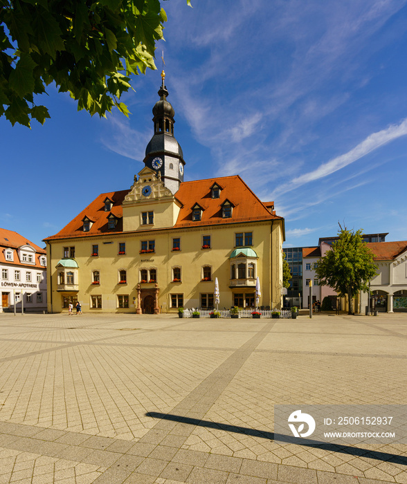 Historisches Rathaus der Stadt Borna am Bornaer Markt , Landkreis Leipzig, Sachsen, Deutschland