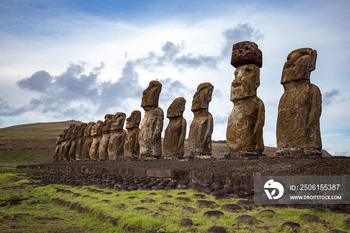 Moais inEaster Island. Ahu Tongariki, Rapa nui