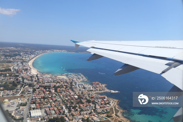 Flugzeug über Palma de Mallorca