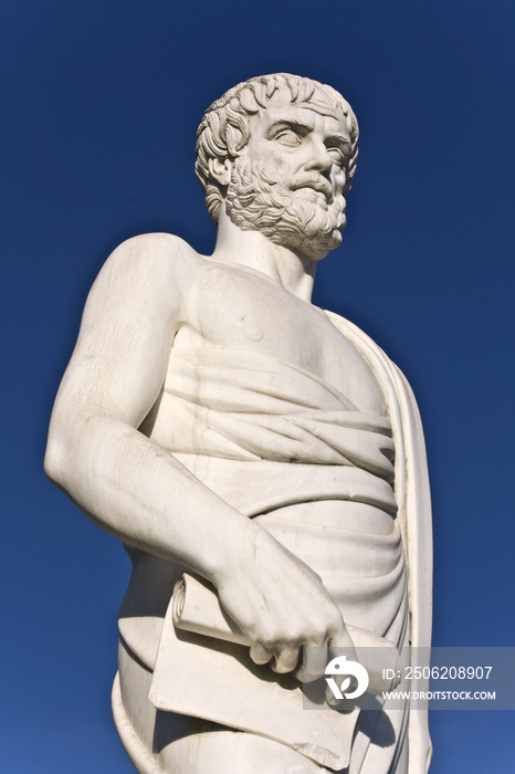 位于希腊斯塔盖拉的亚里士多德雕像