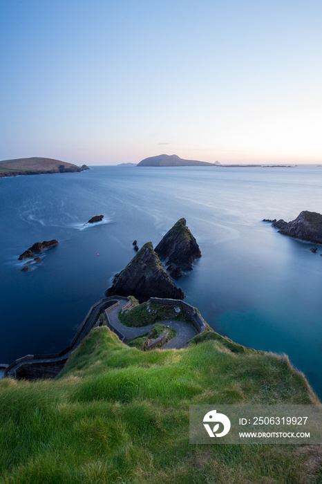 Dunquin码头是爱尔兰海岸和大海的完美景观。