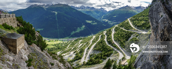 Fraele之塔（Towers of Fraele）上升全景，瓦尔泰利纳（Valtellina）的旅游景点