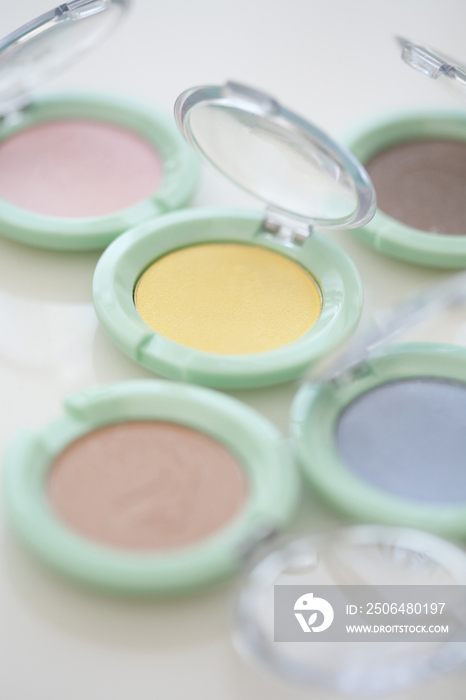 Cheek powders