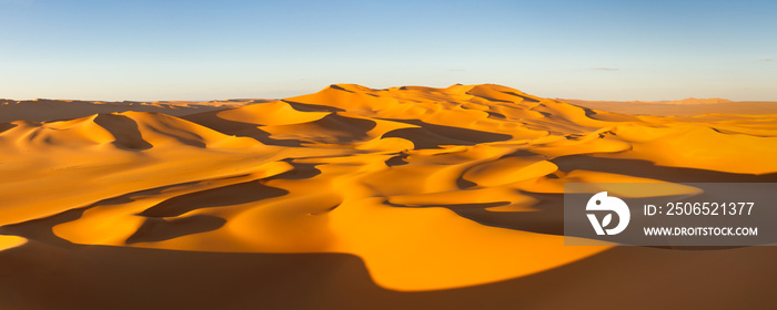 沙漠全景-沙丘-穆祖克沙漠，撒哈拉沙漠，利比亚