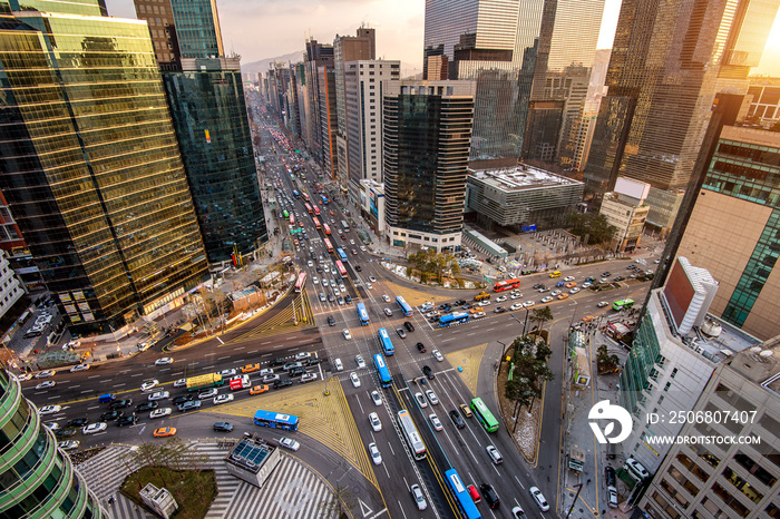 Traffic speeds through an intersection in Gangnam, Seoul in South Korea.