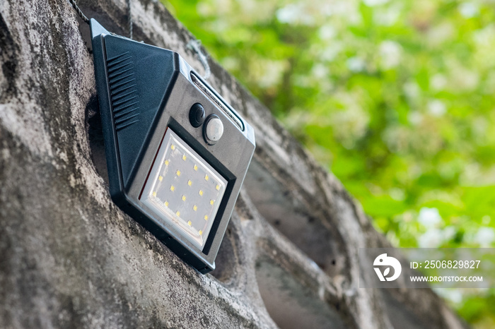 Solar motion sensor wall light, IP65 Standard.