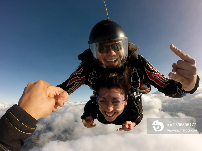 Skydive tandem rock and roll sign