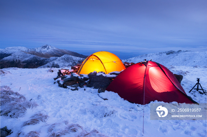 Wild winter camping in Romanian Carpathians, Rodna