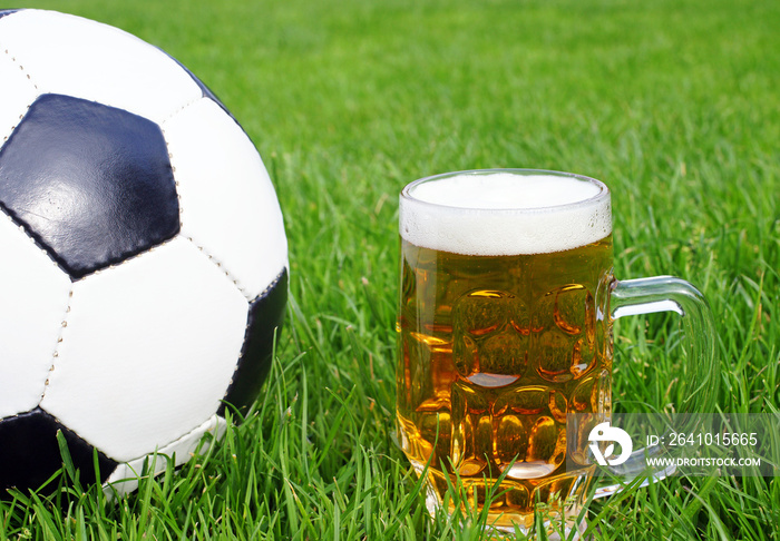 足球，啤酒，足球，啤酒