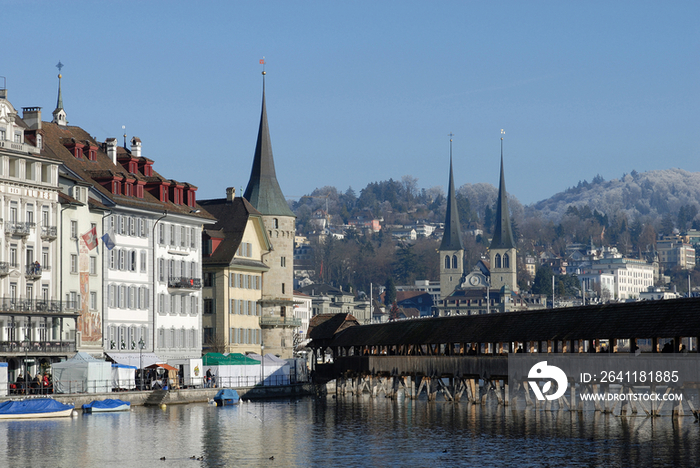 Switzerland, Lucerne, Kappelbrucke (Chapel bridge) and St. Leodegar Monastery