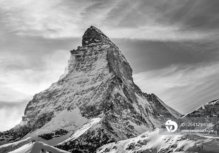 瑞士采尔马特马特洪峰的黑白照片