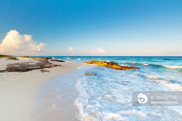 Idyllic scenery of Caribbean sea of Mexico