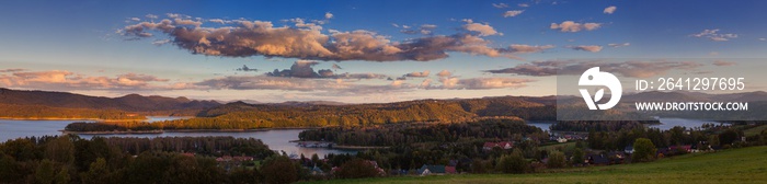 日落时Solina湖的美丽全景。波兰Bieszczady。波兰奇克景色