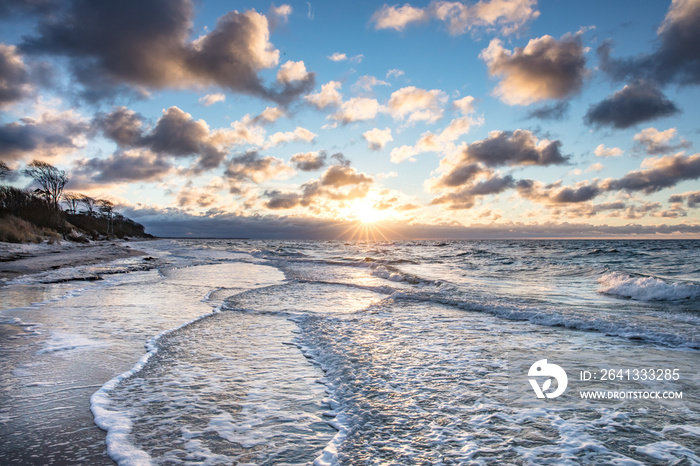 sonnenuntergang am meer