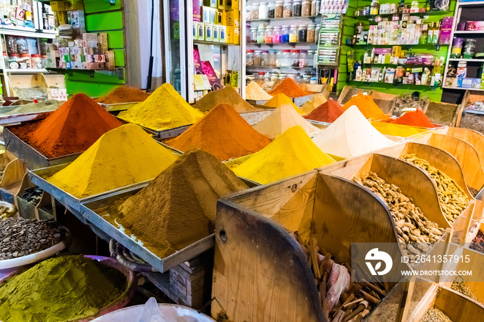 摩洛哥首都拉巴特麦地那主要集市的香料市场