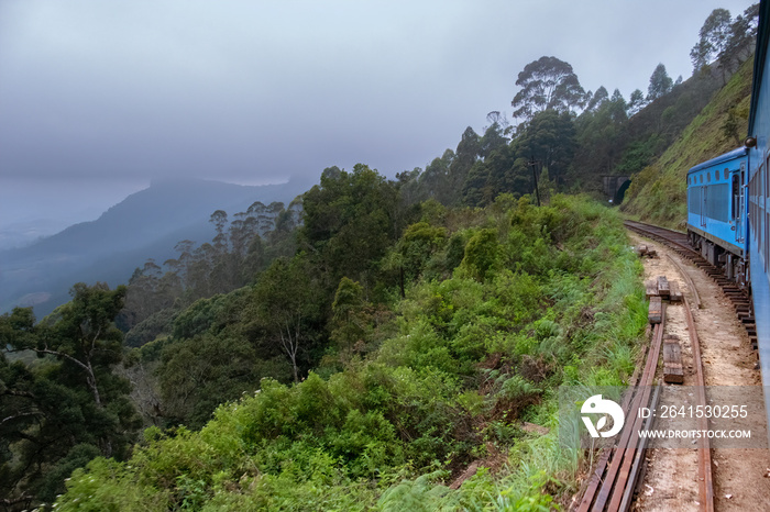 Nuwara Eliya to Ella Train, Sri Lanka