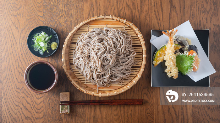 日本传统冷天妇罗荞麦面