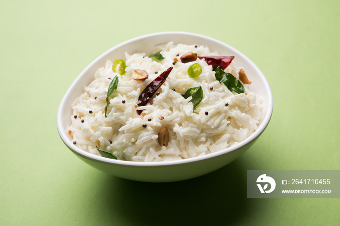 腌制米饭/Dahi Bhat/Dahi Chawal-Basmati米饭与酸奶或凝乳和调味料混合