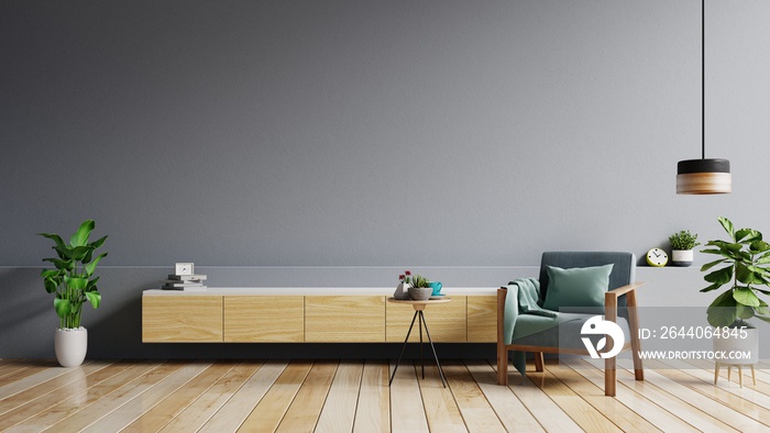 现代客厅的橱柜电视，明亮的客厅内部，空灰色墙上有扶手椅b
