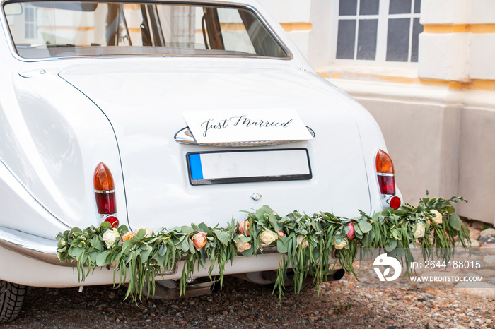 flowers decoration wedding retro car