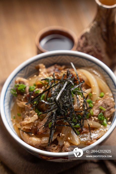 日式牛肉饭