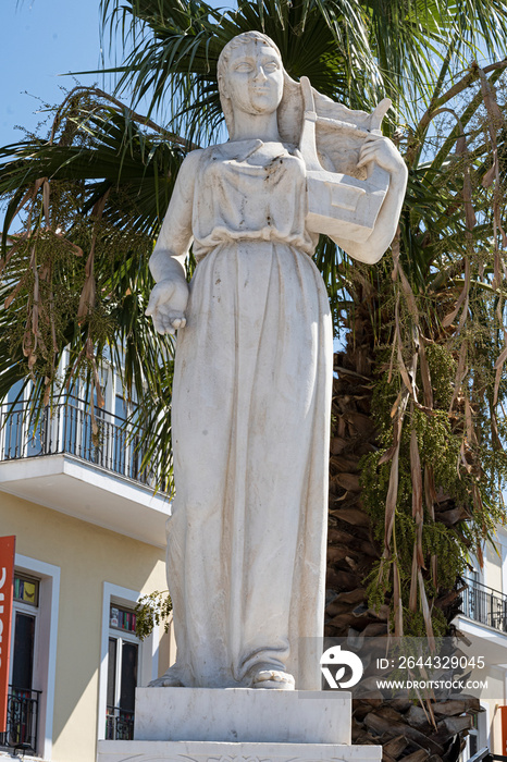 Statue für die Lyrikerin Sappho, Mytiline, Insel Lesbos, Griechenland