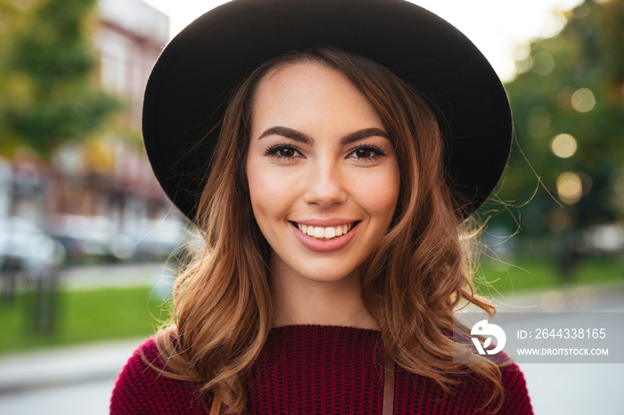 Close up portrait of a beautiful girl with brown hair