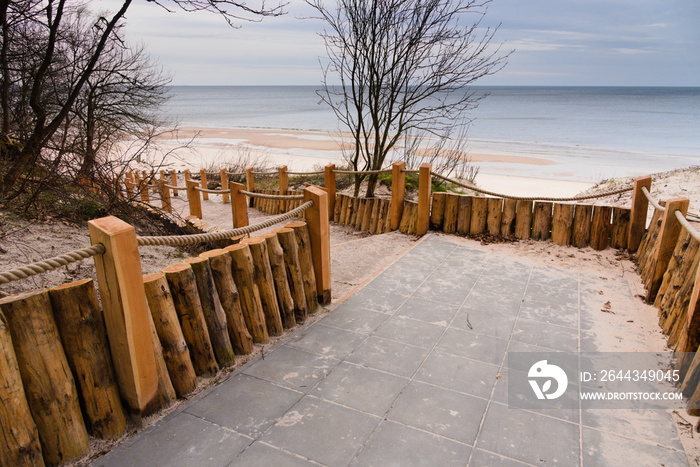 Seaside descent to the beach in Wisełka.